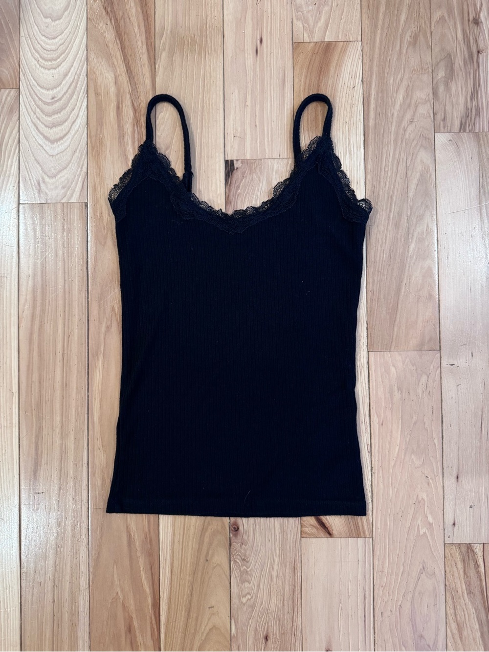 Gap Lace Trim Ribbed Spaghetti Strap Tank in Black - Size X Small